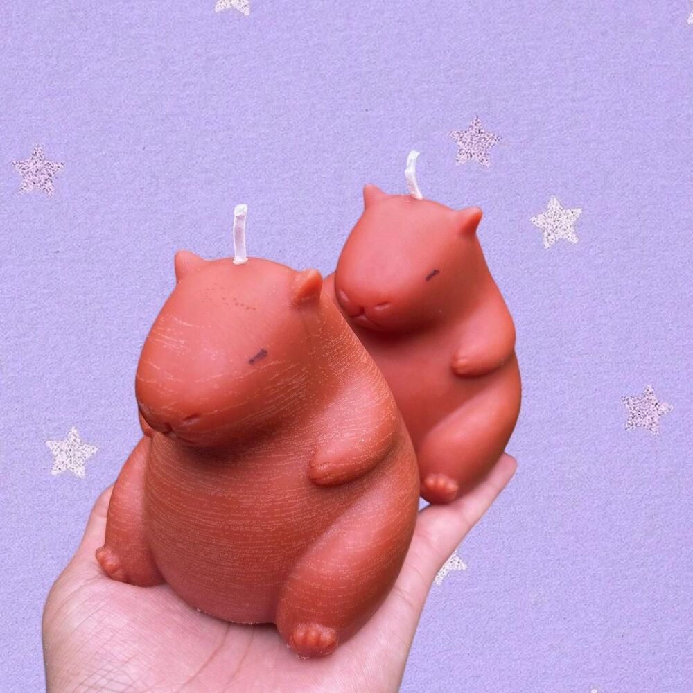 Capybara Candle
